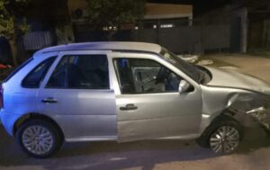 volkswagen gol involucra en un incidente