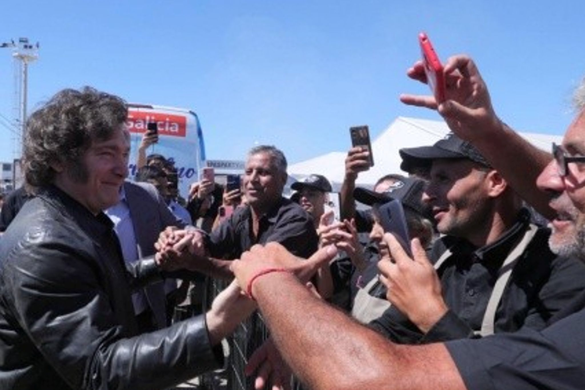 el presidente javier milei visito la expoagro en san nicolas