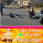 accidente de transito entre un automóvil y una motocicleta