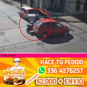 coche entre una moto y un automóvil en san Nicolás