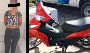 En un control policial de rutina, efectivos de la Unidad de la Policía Local de San Nicolás detuvieron a una mujer de 34 años, quien se encontraba circulando en una motocicleta robada mientras trasladaba a sus hijos a la escuela.