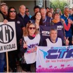 En el marco del Día del Trabajador, la CGT Regional San Nicolás y las dos CTA —la de los Trabajadores y la Autónoma— realizaron una asamblea en pleno centro de la ciudad, con el doble objetivo de homenajear a los trabajadores y manifestarse en contra de las políticas nacionales que, buscan recortar derechos laborales históricamente conquistados.