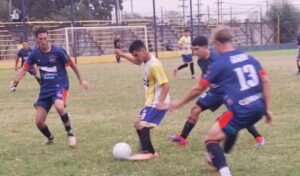 Volvió a la cima con goles, carácter y el orgullo intacto. Le ganó 2 a 1 a 12 de Octubre y recuperó el lugar que siente suyo.
