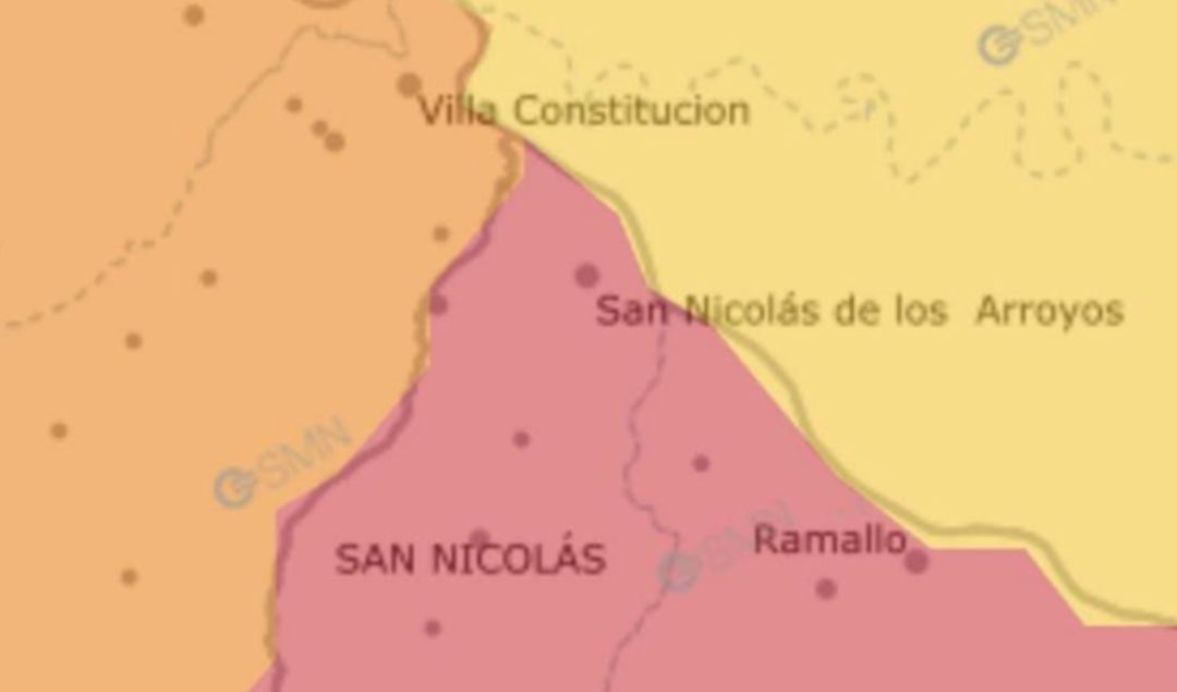 El Servicio Meteorológico Nacional emitió una alerta roja por lluvias intensas y tormentas fuertes que afectarán a San Nicolás y la región durante la noche de este sábado 17 y la madrugada del domingo 18 de mayo.