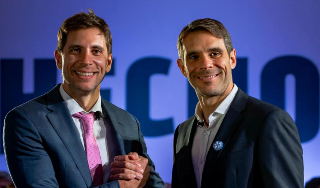 La continuidad de la gestión encabezada por la familia Passaglia en San Nicolás toma un nuevo impulso con la presentación de un espacio político que pretende trascender los límites de la ciudad: HECHOS. Este nuevo frente busca proyectarse como una alternativa sólida en la Provincia de Buenos Aires, con una identidad bien definida, alejada tanto del kirchnerismo como del discurso anti-Estado.