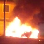 Un impactante incendio se desató durante la madrugada de este sábado en el barrio Ginés García, ex Fonavi, ubicado sobre las calles Belgrano y Esquiú, en la Manzana 8. El hecho ocurrió alrededor de las 00:30 horas, cuando un automóvil Chevrolet Cruze comenzó a arder en llamas, generando alarma entre los vecinos.