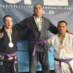 El pasado 18 de mayo, el nicoleño Matías Solano dejó bien en alto el nombre de San Nicolás al consagrarse doble campeón en el Open Rosario de Jiu Jitsu, realizado en el ex predio de la Sociedad Rural.
