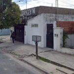 Una comerciante de San Nicolás fue víctima de un violento robo cuando estaba llegando a su casa, en horas de la tarde del miercoles. El hecho ocurrió alrededor de las 19:30 en la zona de Chacabuco al 300, cuando la mujer regresaba a su domicilio tras finalizar su jornada laboral.