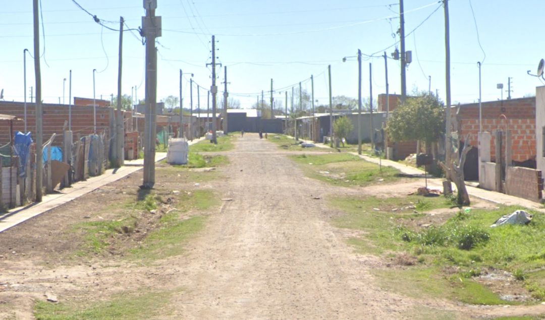 Un trágico episodio tuvo lugar este miércoles 21 de mayo en la ciudad de San Nicolás. Un joven de 24 años fue hallado sin vida en su vivienda. Según informaron fuentes oficiales, se abría horcado.