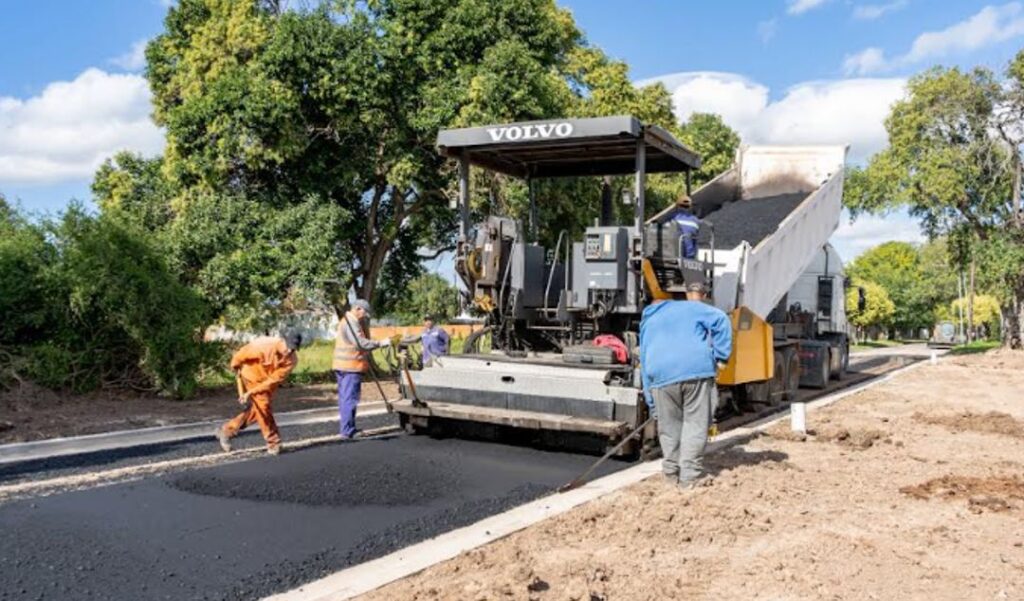 Desde 2011, la ciudad de San Nicolás experimenta una transformación histórica en materia de infraestructura urbana. Uno de los ejes principales de este proceso ha sido el Plan de Pavimentación, considerado el más ambicioso en la historia del municipio.