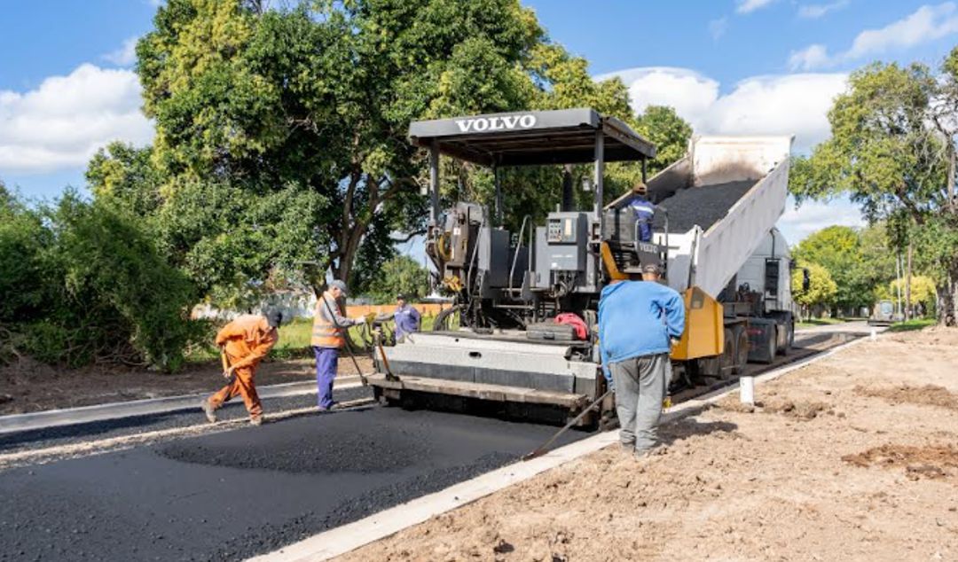 Desde 2011, la ciudad de San Nicolás experimenta una transformación histórica en materia de infraestructura urbana. Uno de los ejes principales de este proceso ha sido el Plan de Pavimentación, considerado el más ambicioso en la historia del municipio.
