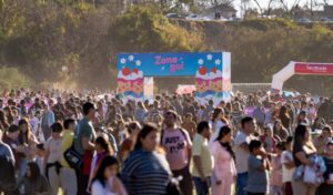 Con una gran convocatoria de público, este sábado 12 de julio comenzó la segunda edición del Festival Río en el Eco Parque de San Nicolás. Miles de familias se acercaron para disfrutar de una jornada repleta de actividades, juegos y propuestas al aire libre en un entorno natural único.