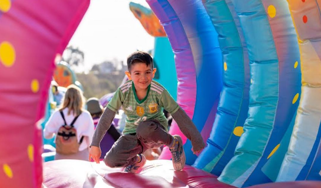 Este fin de semana comienza una nueva edición del Festival Río, el evento familiar organizado por la Municipalidad de San Nicolás que se desarrollará en la zona del Yaguarón, dentro del Eco Parque. La propuesta se llevará a cabo a partir del sábado 12 de julio, en el horario de 12:00 a 18:00, con entrada libre y gratuita.