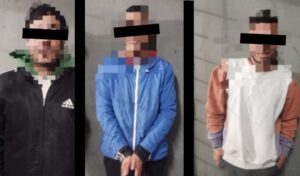 En un rápido accionar policial, personal de la Unidad Táctica de Operaciones Inmediatas (UTOI) logró la aprehensión de tres sujetos que habían ingresado a robar en un comercio ubicado en calle Urquiza al 130, en pleno centro de San Nicolás.