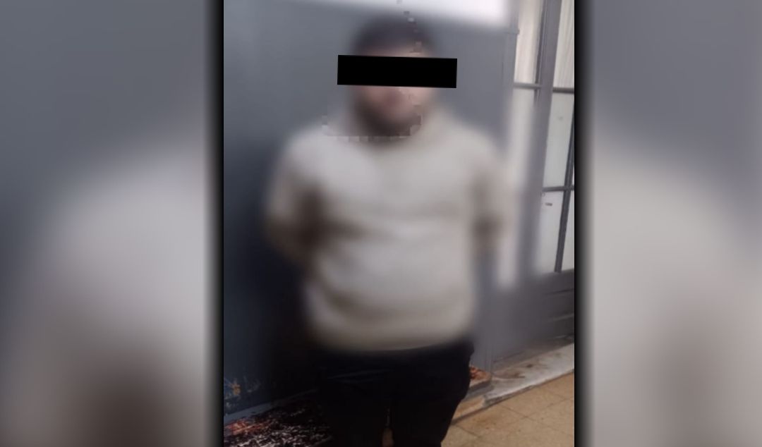 Un nuevo hecho de violencia de género tuvo lugar en la ciudad cuando un hombre de 29 años fue aprehendido por efectivos del Comando de Patrullas luego de protagonizar un violento episodio contra su pareja, en medio de un presunto ataque de celos.