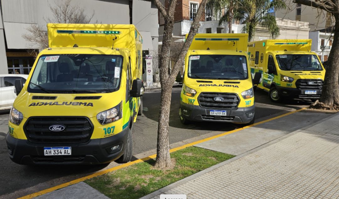 El intendente Santiago Passaglia anunció la incorporación de tres ambulancias 0 km al sistema de emergencias médicas de San Nicolás. Se trata de unidades de terapia intensiva móviles, totalmente equipadas con tecnología de última generación para brindar atención inmediata en casos de alta complejidad.