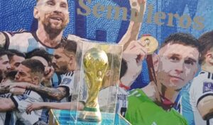 San Nicolás vivió un día inolvidable. Este sábado, cientos de vecinos tuvieron la oportunidad única de estar frente a frente con los trofeos más importantes que conquistó la Selección Argentina en los últimos años, incluida la tan ansiada Copa del Mundo obtenida en Qatar 2022.