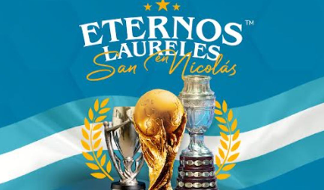 A casi tres años de aquel histórico momento en el que todos los argentinos nos unimos en un solo grito de gol, San Nicolás vivirá una jornada única. El próximo sábado 23 de agosto, en el Estadio San Nicolás, se presentará la muestra “Eternos Laureles”, donde los vecinos podrán fotografiarse con los trofeos más importantes obtenidos por la Selección Argentina en los últimos años.