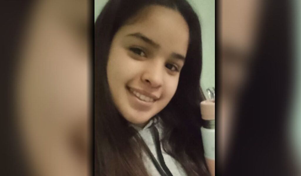 Momentos de preocupación se vivieron en San Nicolás tras la denuncia por la desaparición de Ludmila Lacomba, una joven de 15 años que no había regresado a su domicilio el pasado sábado. La situación activó de inmediato el protocolo de búsqueda por parte de la Policía.