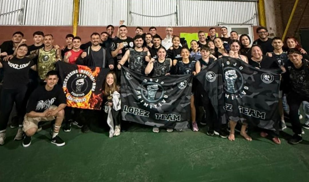 El kickboxing nicoleño continúa consolidándose en el ámbito nacional. El pasado viernes 19 de septiembre, una delegación del Dojo Primitivo, bajo la dirección técnica del profesor Martín Núñez y Dalmiro “Coto” López, participó de la Liga del Noroeste de Kickboxing, fiscalizada por WKF Argentina, en el polideportivo Beto Mesa de la ciudad de Junín.