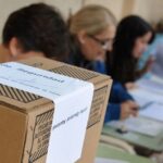 En San Nicolás, cerraron los comicios legislativos de este domingo y ahora comienza la etapa de conteo de votos. Según informaron las autoridades, se espera que alrededor de las 20 horas comiencen a conocerse los primeros datos oficiales.