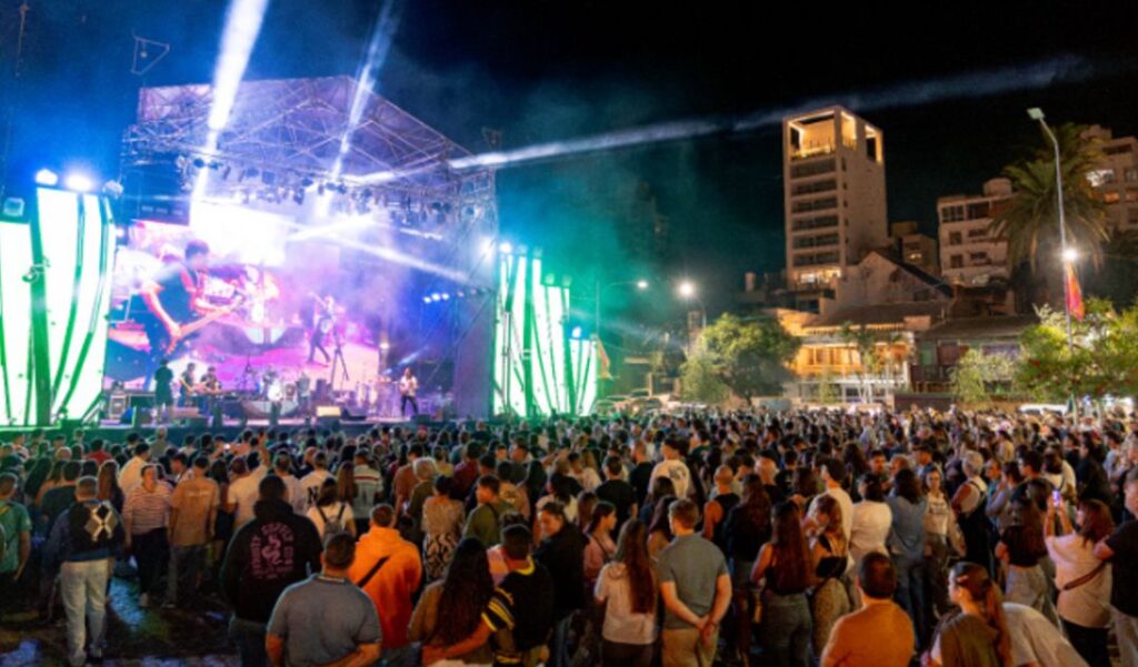 Del 9 al 12 de octubre, San Nicolás será sede de una nueva edición del Festival RICO, el encuentro gastronómico más esperado de la región. El evento volverá a realizarse en el tradicional Empedrado de la Costanera, con una propuesta que combina la mejor cocina local, música en vivo y una puesta en escena que promete sorprender a todos los asistentes.