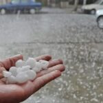 El fin de semana se presenta con un panorama meteorológico complicado en San Nicolás, ya que se esperan lluvias intensas, tormentas eléctricas y una alta probabilidad de caída de granizo.