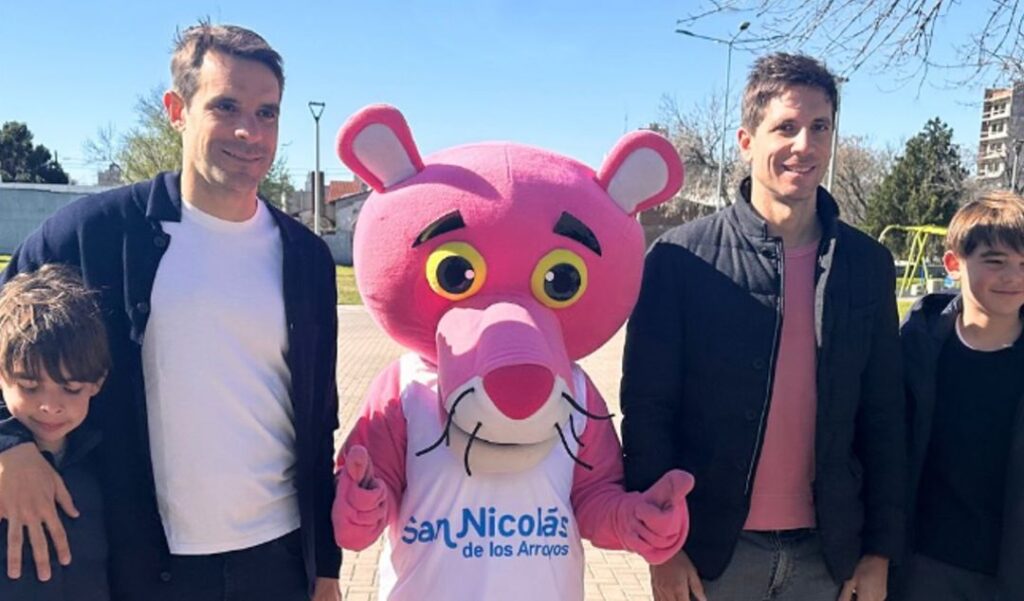 En San Nicolás, la jornada electoral dejó como primera tendencia una marcada ventaja para la lista de Hechos. A tan solo una hora del cierre de los comicios, los relevamientos de boca de urna arrojaron datos extraoficiales que ubican a esta fuerza política al frente con un margen considerado irreversible.