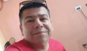 La comunidad nicoleña se encuentra movilizada ante el delicado estado de salud de Elías Almirón, quien permanece internado en el sector de Coronaria del Hospital San Felipe, luchando por su vida.