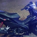 Efectivos de la Policía Local de San Nicolás lograron recuperar una motocicleta Honda Wave con pedido de secuestro activo por robo, durante un operativo de control realizado en la intersección de Avenida Savio y Juan B. Justo.