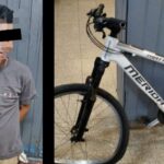 Un hombre de 34 años fue aprehendido por personal de la Policía Local luego de ser sorprendido en el momento en que intentaba robar una bicicleta en pleno centro de San Nicolás. El hecho ocurrió el miércoles 13 de noviembre en la intersección de avenida Savio y Cochabamba.