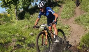 El reconocido corredor nicoleño de mountain bike, Facundo “El Perro” Tizi, logró una destacada participación en la exigente competencia Rally de la Sierra, disputada el pasado 2 de noviembre en la ciudad de Tandil. El evento es considerado uno de los desafíos más duros y prestigiosos del mountain bike argentino, reuniendo a referentes de todo el país.