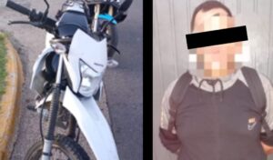 La Policía Local de San Nicolás logró recuperar una motocicleta robada durante un operativo realizado en la intersección de las calles Primavera y Morteo. El procedimiento, llevado a cabo el 1 de diciembre, permitió también la aprehensión de un hombre de 51 años que circulaba a bordo del rodado.