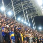 Con la presencia estelar de LEANDRO PAREDES, campeón del mundo con la Selección Argentina, Boca Juniors ganó en San Nicolás y fue protagonista de una verdadera fiesta del deporte ante un estadio colmado. Miles de familias xeneizes y fanáticos del fútbol disfrutaron de un espectáculo internacional que jerarquizó la jornada deportiva en la ciudad.