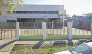 Un robo ocurrido en el establecimiento educativo donde funcionan la Escuela Primaria N° 32 y la Escuela Técnica N° 8, de Villa Riccio, fue esclarecido gracias al rápido accionar del personal policial del Destacamento La Emilia.
