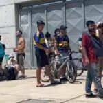 Este domingo fue un día intenso y agobiante para los hinchas de Boca Juniors en San Nicolás, quienes se acercaron masivamente para conseguir su tan ansiada entrada de cara al partido amistoso del próximo 18 de enero, un evento que ya muestra señales claras de que será un verdadero éxito.
