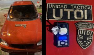 Un operativo policial realizado en la jornada de ayer terminó con un conductor aprehendido, el secuestro de un automóvil robado y el hallazgo de una cantidad considerable de cocaína. El procedimiento se inició cuando efectivos de la UTOI detectaron un vehículo en actitud sospechosa e intentaron identificar a su conductor.