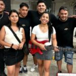 El Veranico llega a su último fin de semana con una fuerte apuesta a la música local y una grilla cargada de propuestas para todos los gustos. La banda Emily Flores será una de las grandes protagonistas de este cierre, destacándose como una de las propuestas musicales nicoleñas que viene creciendo a pasos agigantados gracias a su calidad artística y la conformación de destacados músicos locales.