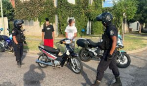 En respuesta a reiteradas denuncias de vecinos por ruidos molestos y disturbios, el municipio y las autoridades policiales llevaron adelante un mega operativo de control de motos, denominado “Operativo Saturación Sur”, con el objetivo de prevenir hechos ilícitos y contravenciones.