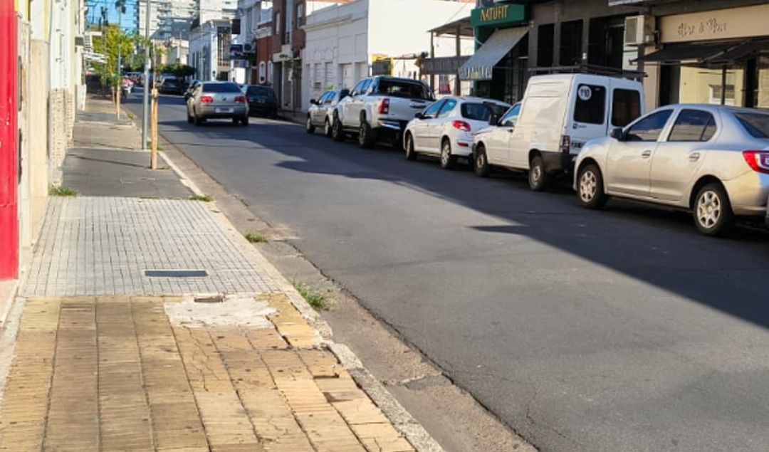La convocatoria al paro nacional en rechazo a la reforma laboral propuesta por el gobierno de Javier Milei tuvo un fuerte impacto en San Nicolás de los Arroyos. Durante la jornada, diversas actividades se vieron afectadas por la adhesión de trabajadores que acompañaron la medida de fuerza.