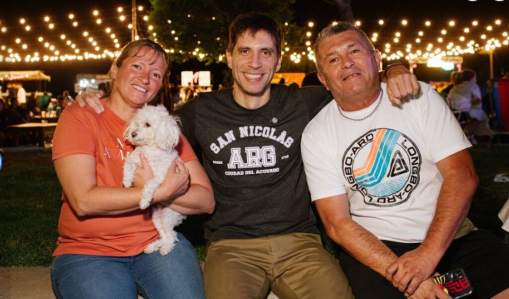 El Festival RICO vive este sábado 14 de febrero su segunda luna, en una jornada especial por el Día de San Valentín, que promete música, gastronomía y muchas sorpresas para disfrutar a orillas del río Paraná.