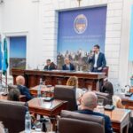 El intendente de San Nicolás de los Arroyos, Santiago Passaglia, participó este jueves de la apertura del 117º período de sesiones ordinarias del Honorable Concejo Deliberante de San Nicolás. El acto se llevó a cabo a las 7:30 de la mañana y contó con la presencia de concejales, funcionarios y representantes de distintas instituciones de la ciudad.