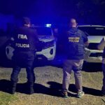 Un operativo policial permitió desbaratar un presunto punto de venta de drogas que funcionaba detrás de la fachada de una gomería en la zona oeste de San Nicolás. El procedimiento se llevó adelante luego de reiteradas denuncias de vecinos del sector, quienes manifestaban estar cansados del movimiento sospechoso y de la presunta comercialización de estupefacientes en el lugar.