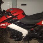 Un procedimiento policial realizado el pasado 20 de marzo permitió el hallazgo de una motocicleta con pedido de secuestro activo en la intersección de avenida Moreno y Bolivia. El rodado, una Bajaj Rouser, había sido denunciado como robado apenas un día antes.