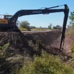 El municipio continúa avanzando con obras fundamentales que, aunque muchas veces pasan desapercibidas, tienen un impacto directo en la vida cotidiana de los vecinos. Se trata de trabajos estructurales que apuntan a mejorar la infraestructura urbana y brindar soluciones a problemáticas históricas.