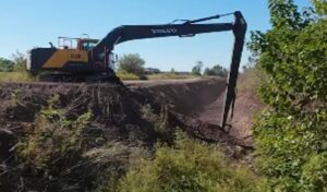 El municipio continúa avanzando con obras fundamentales que, aunque muchas veces pasan desapercibidas, tienen un impacto directo en la vida cotidiana de los vecinos. Se trata de trabajos estructurales que apuntan a mejorar la infraestructura urbana y brindar soluciones a problemáticas históricas.