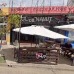 Un nuevo hecho de inseguridad volvió a encender la preocupación entre los comerciantes de la zona sur de San Nicolás de los Arroyos. En esta oportunidad, se registró un intento de robo en un kiosco ubicado sobre avenida Savio casi Cepeda, donde además los delincuentes agredieron al personal de seguridad privada del comercio, en un sector considerado altamente transitado y con fuerte actividad comercial.