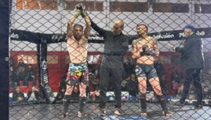 El peleador nicoleño Franco Tombolesi volvió a demostrar que atraviesa uno de los mejores momentos de su carrera deportiva al conseguir una nueva victoria en la ciudad de Zárate, manteniendo así su racha invicta y alimentando cada vez más las posibilidades de disputar el título argentino de MMA.