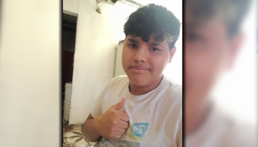 Familiares y allegados de Brayan Villarreal, un adolescente de 15 años, se encuentran atravesando momentos de profunda preocupación luego de que el joven se ausentara de su hogar durante la noche de este domingo. Desde entonces, no se tienen novedades sobre su paradero y se inició una intensa búsqueda para dar con él.