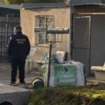 Una investigación iniciada meses atrás permitió desarticular dos puntos de venta de estupefacientes en San Nicolás y culminó con dos personas aprehendidas, el secuestro de más de 70 envoltorios de cocaína y diversos elementos de interés para la causa.